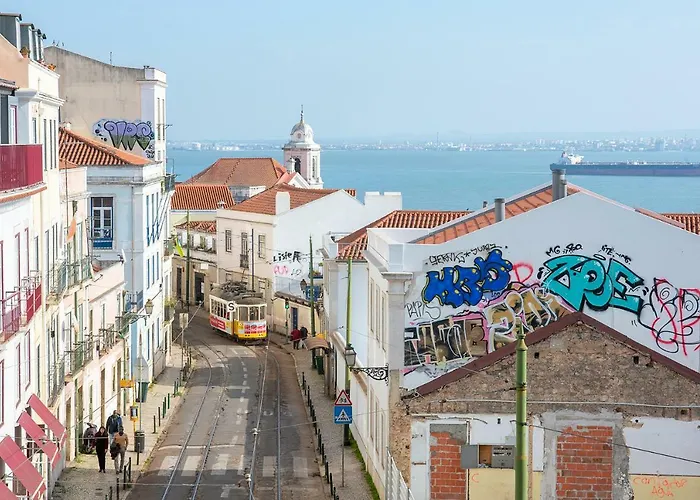 Myplacelisbon - Alfama River View *