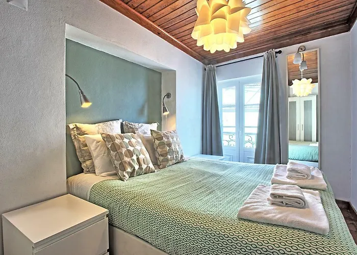 Myplacelisbon - Alfama River View